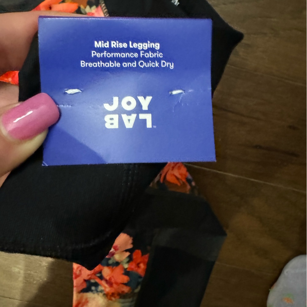 JoyLab Mid Rise Capri Leggings🏋️‍♀️ - Picture 2 of 6